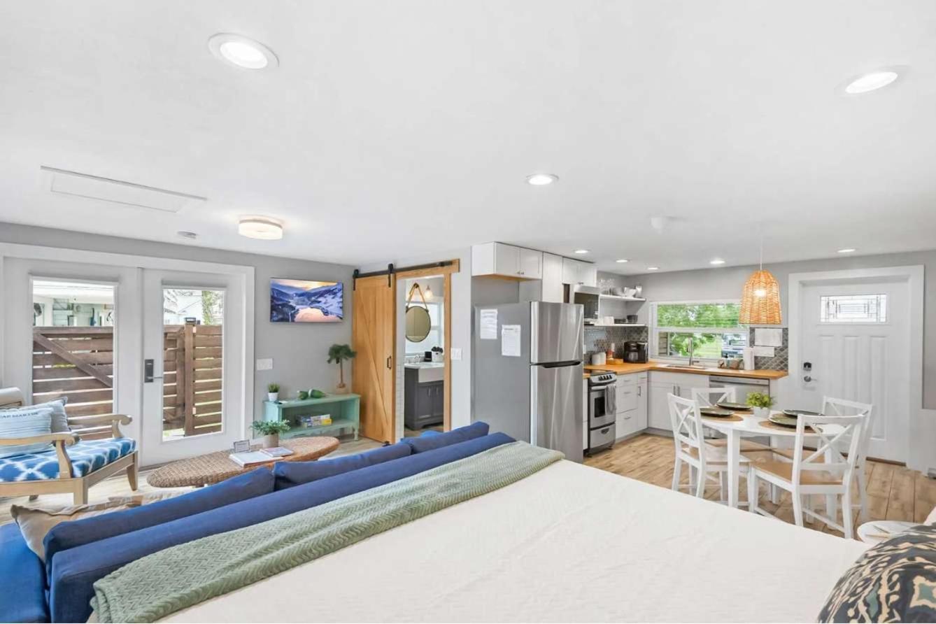 Coral Cottage, Stylish Studio Suite On Canal, Walkable To Beach, Private Parking Сент-Огастин Экстерьер фото
